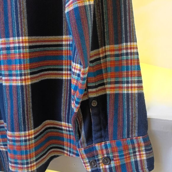 Lands' End Men's Flagship Flannel Shirt Size Medium NWT - Picture 7 of 8